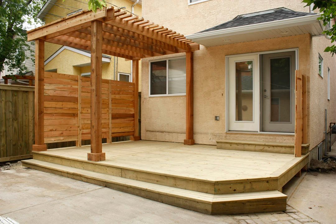 ADDING A DECK TO YOUR CALGARY HOME